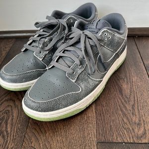 Nike Halloween dunks size 10.5 worn a few times mint condition